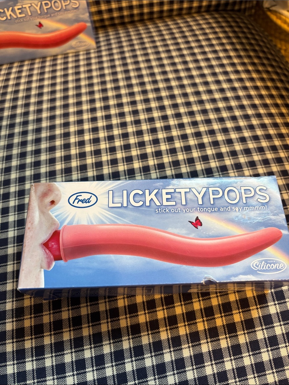 Fred LicketyPops Silicone popsicle maker- Coral Pink - Picture 2 of 6